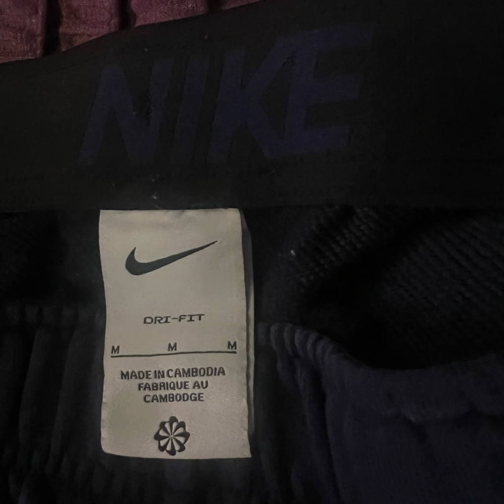Nike Men's Dark Blue Joggers with White Swoosh and Silver Side Panel - Picture 3 of 5